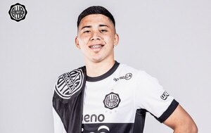 Versus / "La joya del fútbol paraguayo": Así presentó Olimpia a su nuevo refuerzo