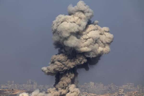 Israel recrudece los bombardeos contra la ciudad septentrional gazatí de Beit Hanoun - Mundo - ABC Color