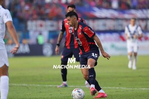 Versus / Blas Riveros: "En este tipo de canchas siempre es difícil ganar y lo hicimos"