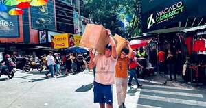 La Nación / Comerciantes de CDE esperan un aumento de turistas por vacación escolar en Brasil