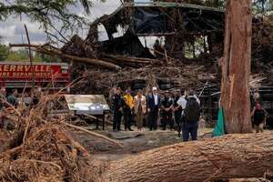 Trump sugiere que deberían haber tenido campanas en Texas para alertar de las inundaciones - Mundo - ABC Color