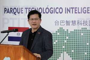 Canciller de Taiwán visita parque tecnológico y represa de Itaipú  - Nacionales - ABC Color