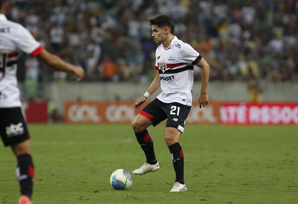 Versus / Sao Paulo acusa otra derrota y queda a nada de la zona de descenso