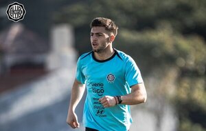 Versus / Olimpia con dos llamativas ausencias y tres más de los nuevos