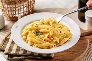 Fideos con salsa cremosa de zanahoria: sin crema y llenos de sabor - Gastronomía - ABC Color