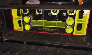 Incautan camioneta que emitía música a alto volumen