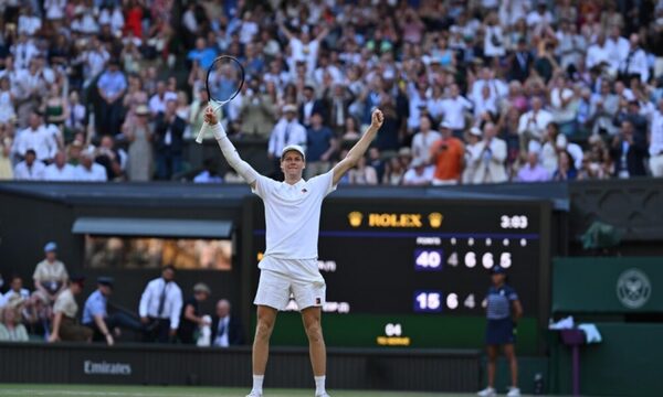Sinner tumba a Alcaraz y conquista Wimbledon por primera vez