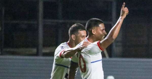 La Nación / Grito tricolor y gol debutante