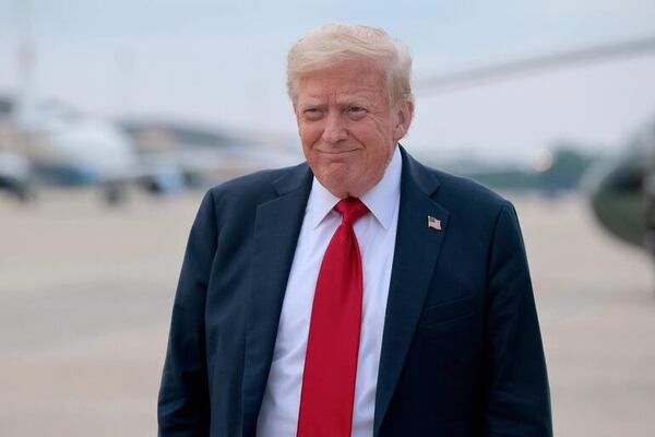 Trump dice que EE.UU. enviará sistemas de defensa antiaérea Patriot a Ucrania - Mundo - ABC Color