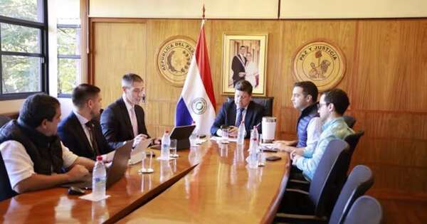La Nación / Presentan proyecto Distrito Turístico