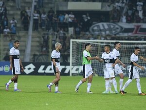 Versus / Bustos justifica la variante que afectó el juego de Olimpia: "Estaba cansado"