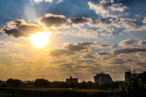 Veranillo sigue este lunes, pero se aproxima un frente frío
