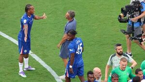 João Pedro durísimo contra Luis Enrique