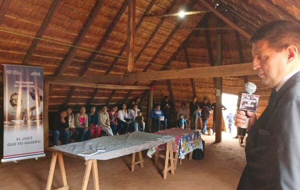 Más acceso a la justicia: Programa de Educación en Justicia llegó a comunidad indígena de Cerro Akangué