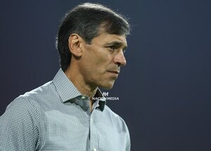 Versus / Los números de Fabián Bustos tras el flojo arranque de Olimpia