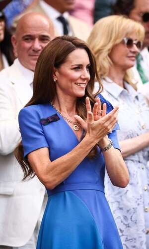 Kate Middleton robó cámaras en Wimbledon con su vestido azul  - Gente - ABC Color