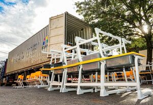 Cerca de 281.000 muebles escolares ya fueron distribuidos en 64 distritos priorizados - ADN Digital