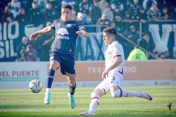 Argentina: Reestreno de Alex Arce fue con derrota - Fútbol Internacional - ABC Color
