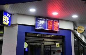Cotización del dólar en baja en  arranque de la semana - Negocios - ABC Color