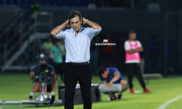 ¡Oñemosema katu! Fabian Bustos dejó de ser entrenador de Olimpia