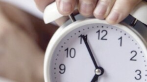 Diputados podrían tratar hoy para retomar horario anterior