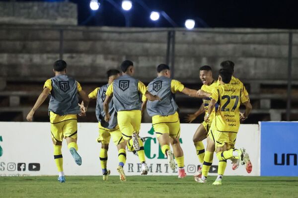 12 de Junio conquistó los puntos en Guairá • PARAGUAY TV