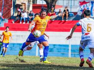3 de Noviembre se afianza como puntero en la tercera división
