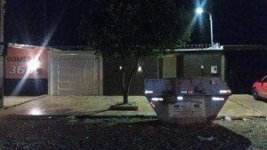 Rapto a su ex, la golpeo y se auto disparo frente a ella