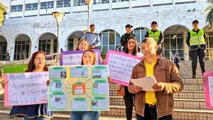 Víctimas de la mafia de los pagarés piden hablar con ministros y anuncian vigilia
