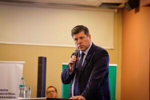 Javier Gim茅nez dice que Paraguay quiere convertirse en el 芦hub tecnol贸gico禄 de Suram茅rica
