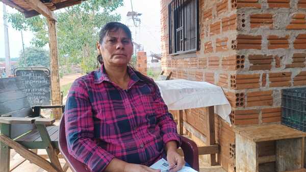 Mujer reclama millonaria deuda por medidor eléctrico registrado a nombre de otra persona