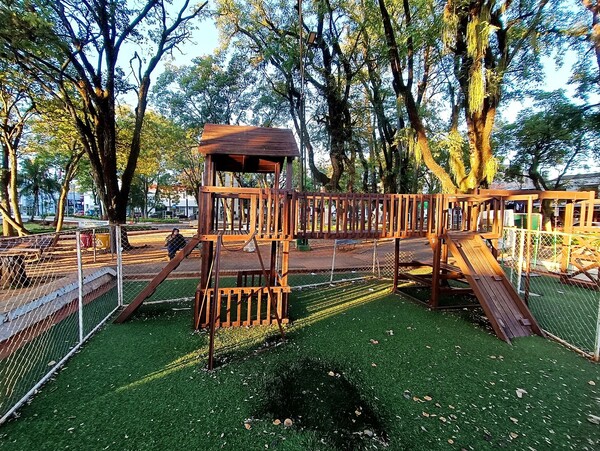 Readecuarán Juegos Infantiles en la Plaza de los Héroes