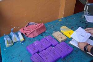 Policías guardaban cocaína, marihuana, crack y somníferos en la Agrupación Especializada - Policiales - ABC Color