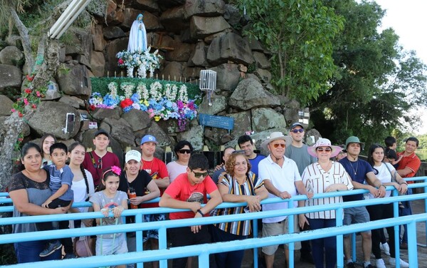 Por vacaciones de invierno, la EBY ofrece City Tour por Encarnación - .::Agencia IP::.