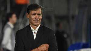 Olimpia oficializa la salida de Fabián Bustos