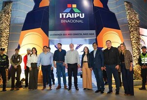 Presidente en ejercicio visitó stand de Itaipú en la Expo y destacó aporte de la Binacional para el desarrollo | DIARIO PRIMERA PLANA
