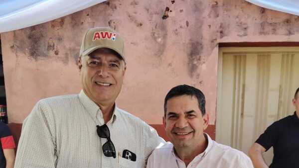 Wiens y Velázquez se muestran juntos en Yaguarón, pero sin Marito