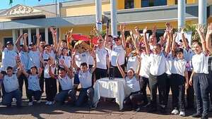 Fiesta en Pedro Juan con el paso de la antorcha de los Juegos Panamericanos - Nacionales - ABC Color