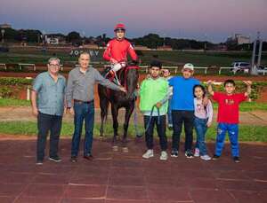Turf: King Talent se impone en una de las carreras principales - Polideportivo - ABC Color