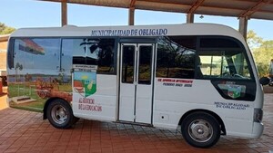 Municipalidad de Obligado compra minibuses para transporte escolar