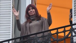 CFK y otros 8 sentenciados deben pagar USD 537 millones