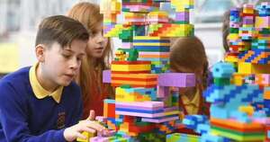La Nación / Lego, Barbie y cubo de Rubik, entre los mejores juguetes de la historia