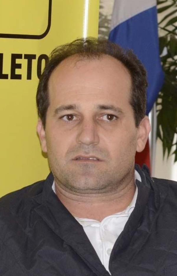 Nivaldo Ourikes maniobra con fiscal recusado para intentar adueñarse de 773.500 kg de soja - La Clave