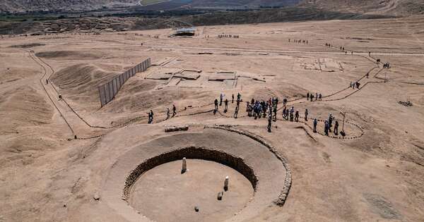 La Nación / Perú abrió al turismo una ciudadela de 3.800 años de antigüedad