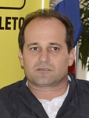 Nivaldo Ouriques maniobra con fiscal recusado para intenta adueñarse de 773.500 kg de soja