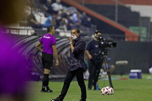 Versus / Los precios para ver el debut de Ramón Díaz al frente de Olimpia