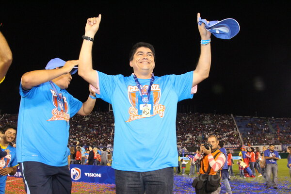Versus / Roberto "Tiburón" Torres tiene nuevo equipo en el fútbol paraguayo