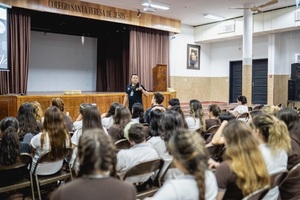 Campaña "RE PRO al conducir" busca reducir muertes juveniles en rutas