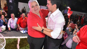 El exdiputado colo'o Juan Carlos Ozorio habría abusado de la hijita de su limpiadora