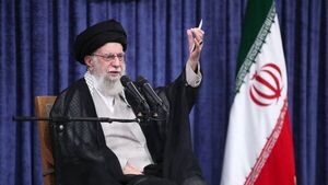 Jamenei: Irán nunca se presentará como la parte débil en el campo diplomático o militar